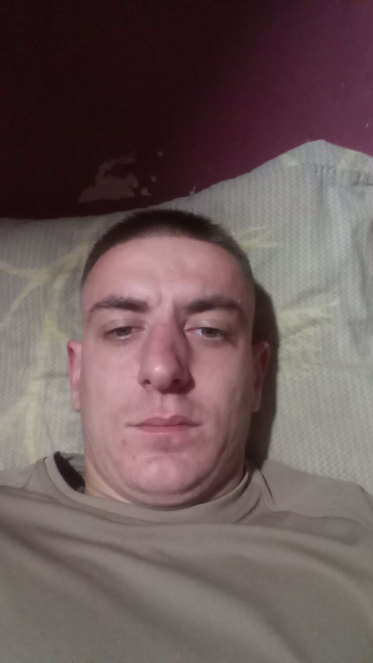  ,   Ihor, 24 ,   ,   