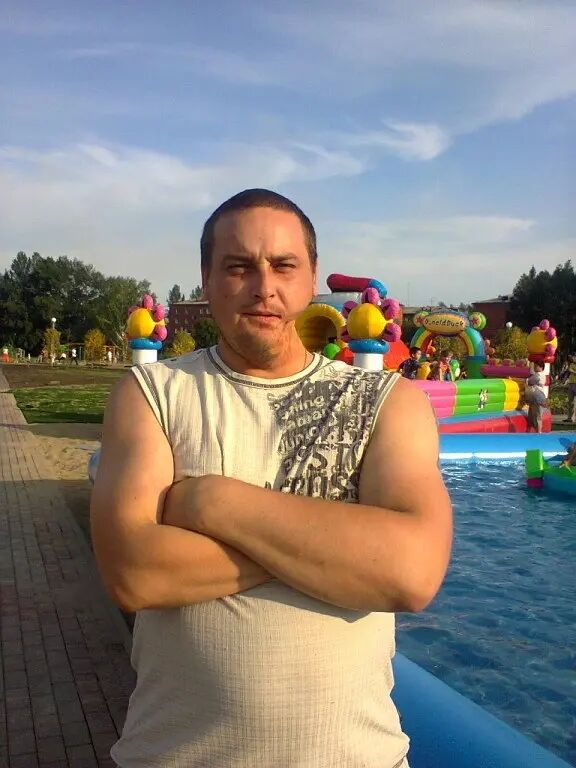  50386111  Igor, 37 ,    