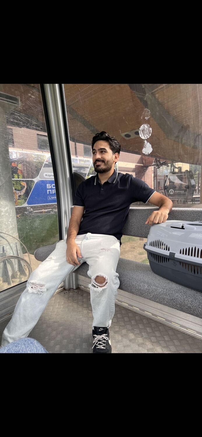  54422181  Michael, 28 ,    