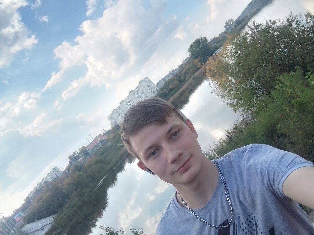  -,   Maksim, 21 ,   ,   