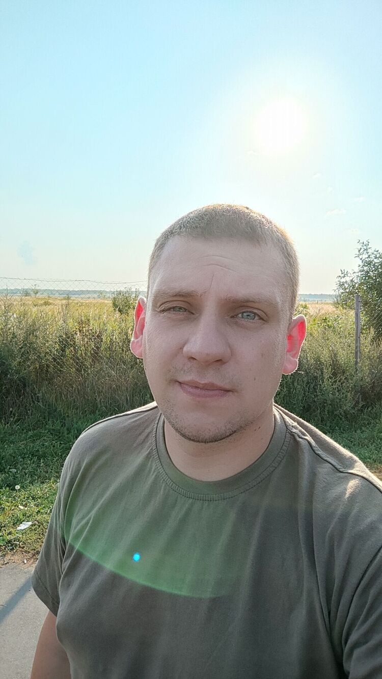  37048221  , 31 ,    