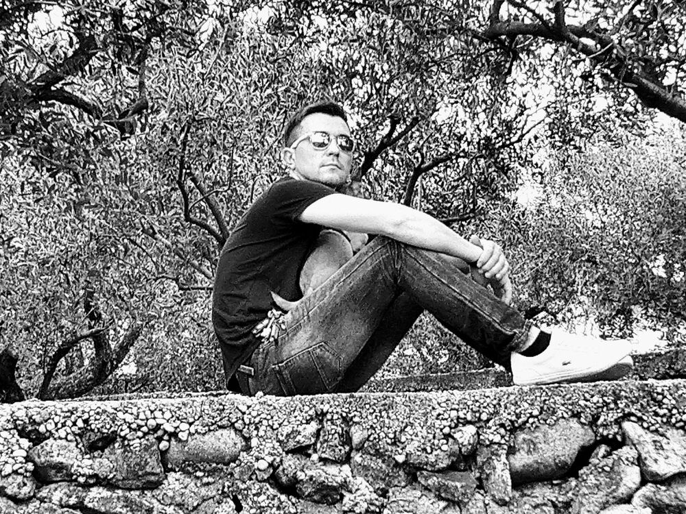  17982771  Slava, 44 ,    