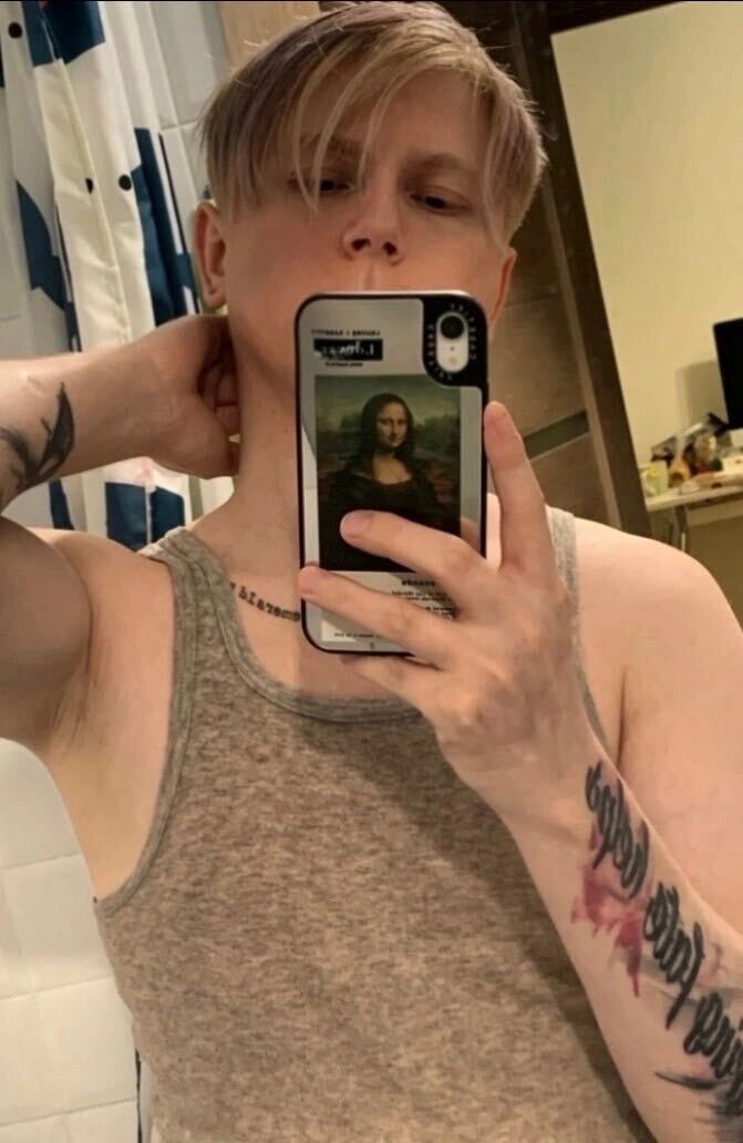  40577771  Igor, 29 ,    