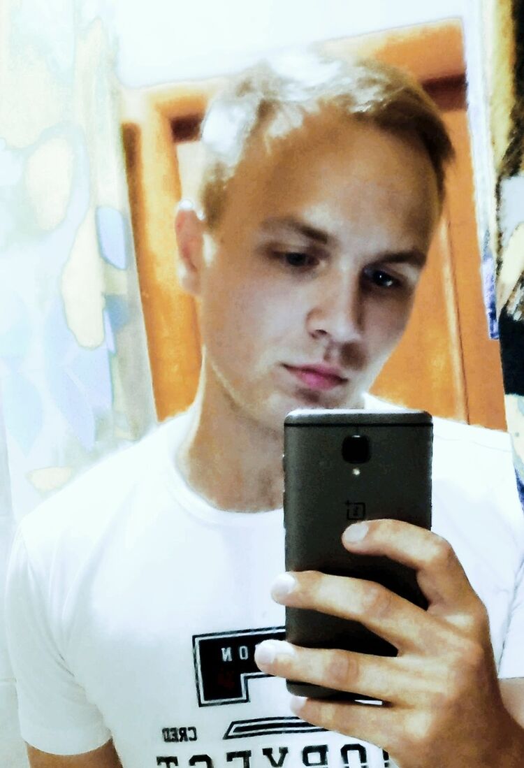  14306261  Aleksandr, 27 ,    