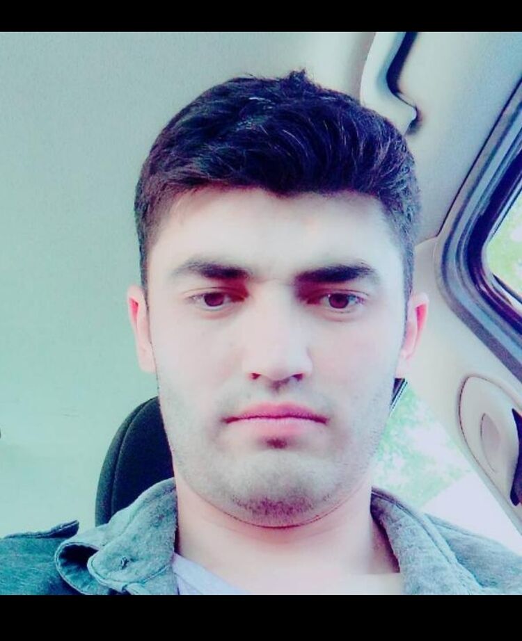  35169761  Amir, 31 ,    