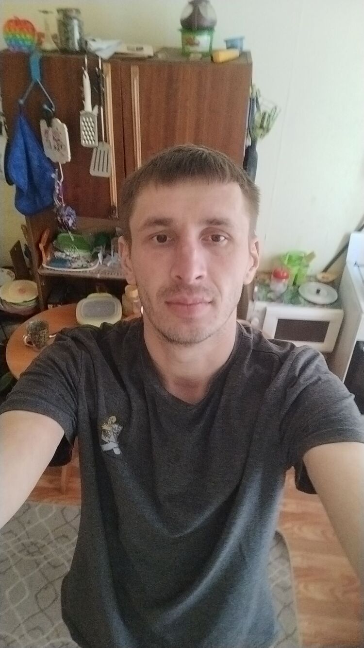  31946951  Vasya, 34 ,    