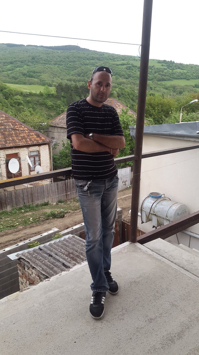  ,   Alik, 44 ,   ,   , c 