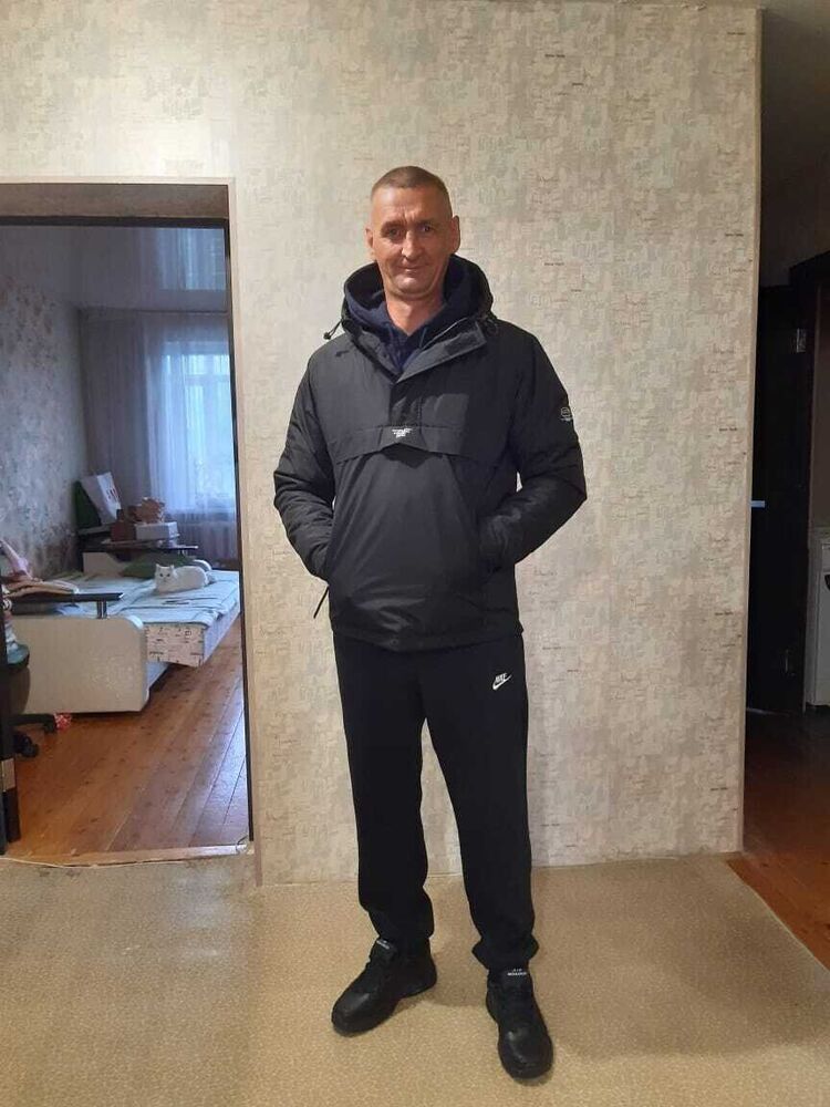  20926121  DMITRY, 55 ,    