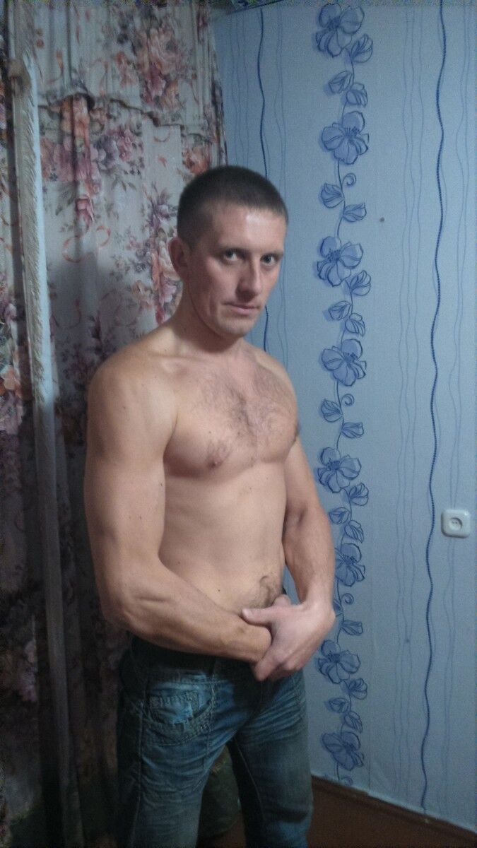  5463901  Alex, 41 ,    