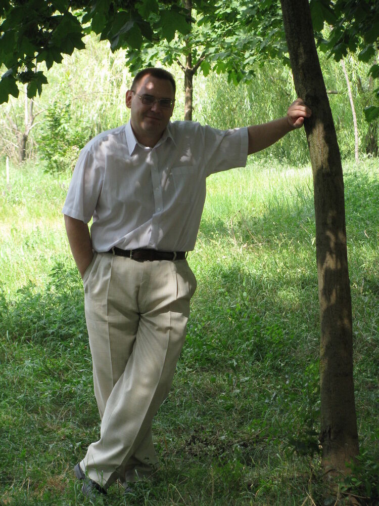 11411191  Vladimir, 54 ,    