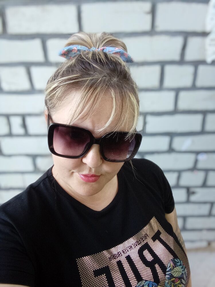  ,   Lena, 39 ,   ,   , c , 