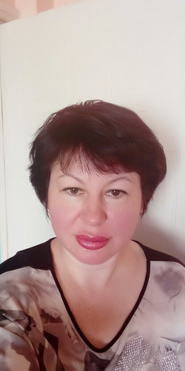  ,   Elena, 46 ,  