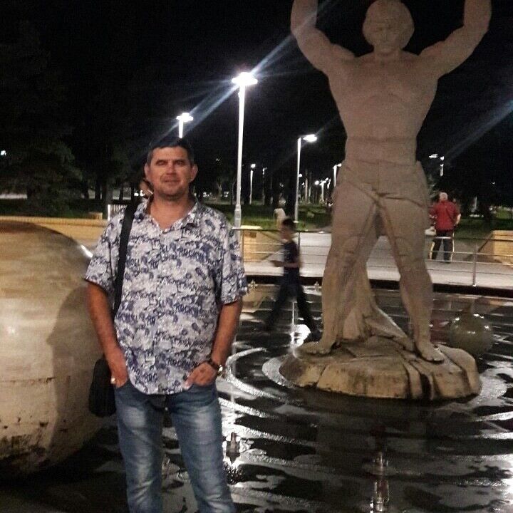  ,   Yevhen, 43 ,   ,   , c 