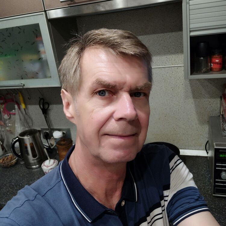 30461861  , 63 ,    -