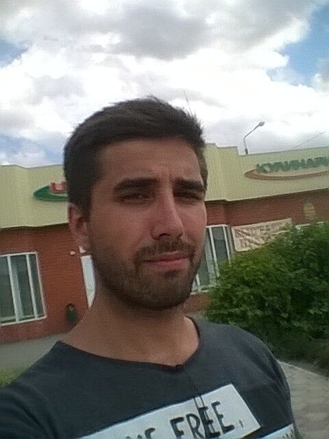  13647811  Charlie, 33 ,    -