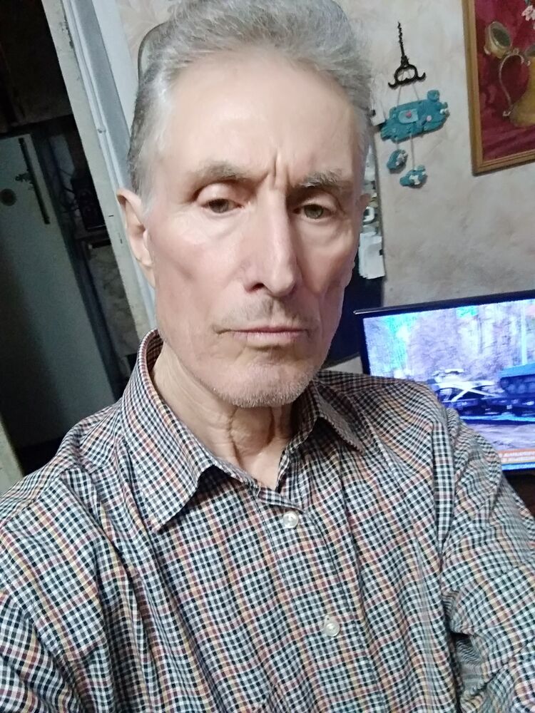  48915191  Alexndr, 68 ,    