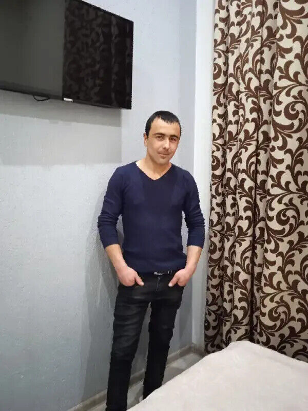  22127121  Zakirjan, 37 ,    -