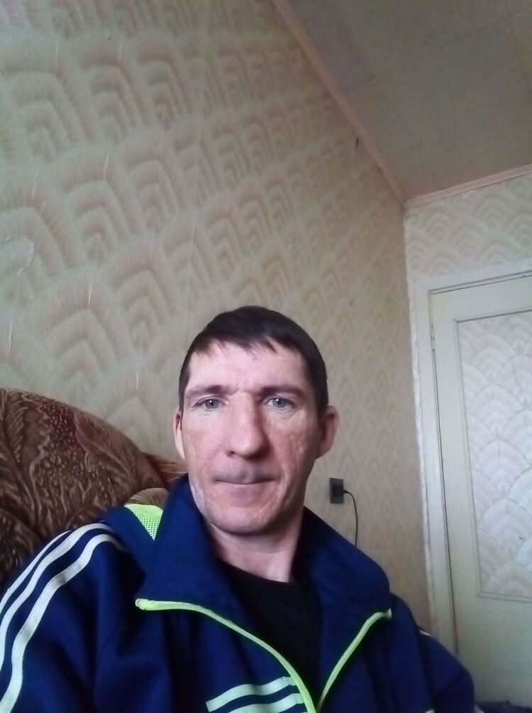  22818961  , 49 ,    