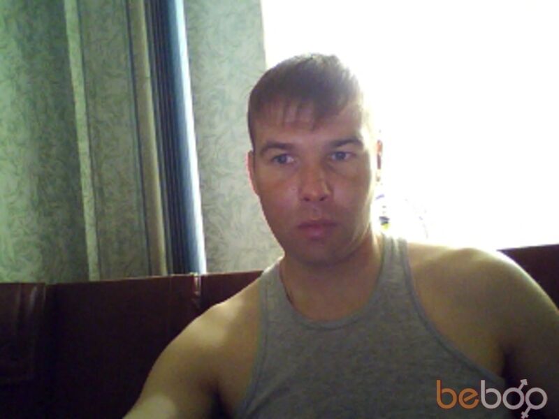  -,   Stromae, 46 ,   