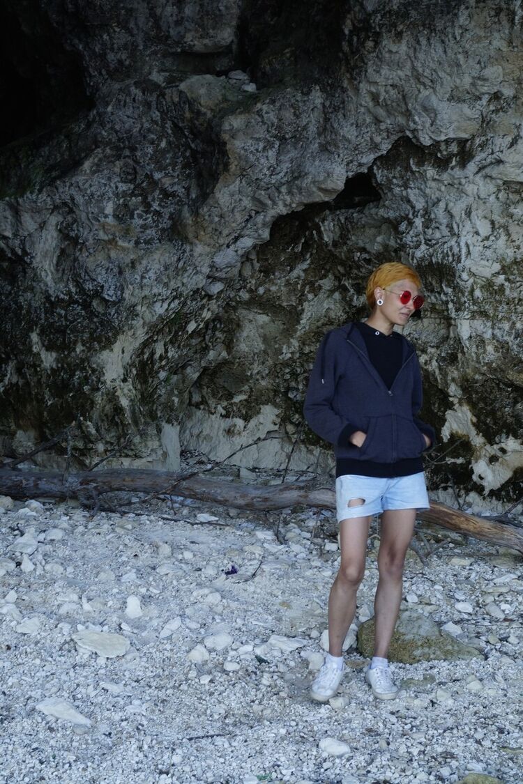  18825331   Fly, 35 ,    