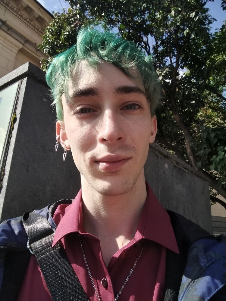  53282561  , 22 ,    -