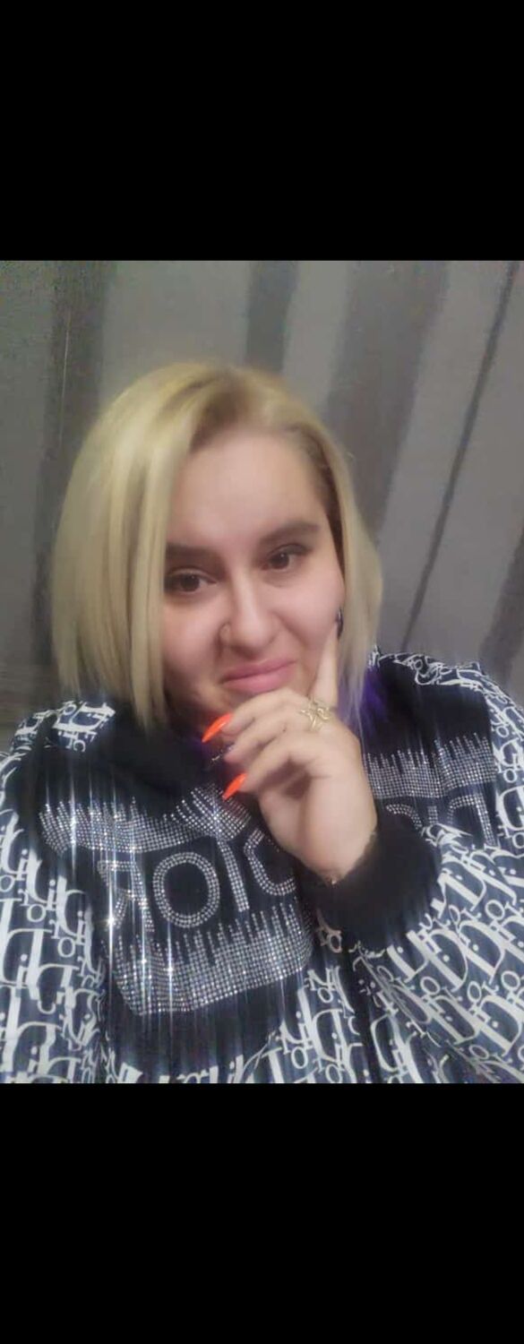  41976001  Anna, 41 ,    