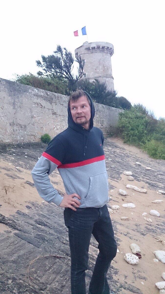  ,   ALEX, 47 ,   ,   , c 