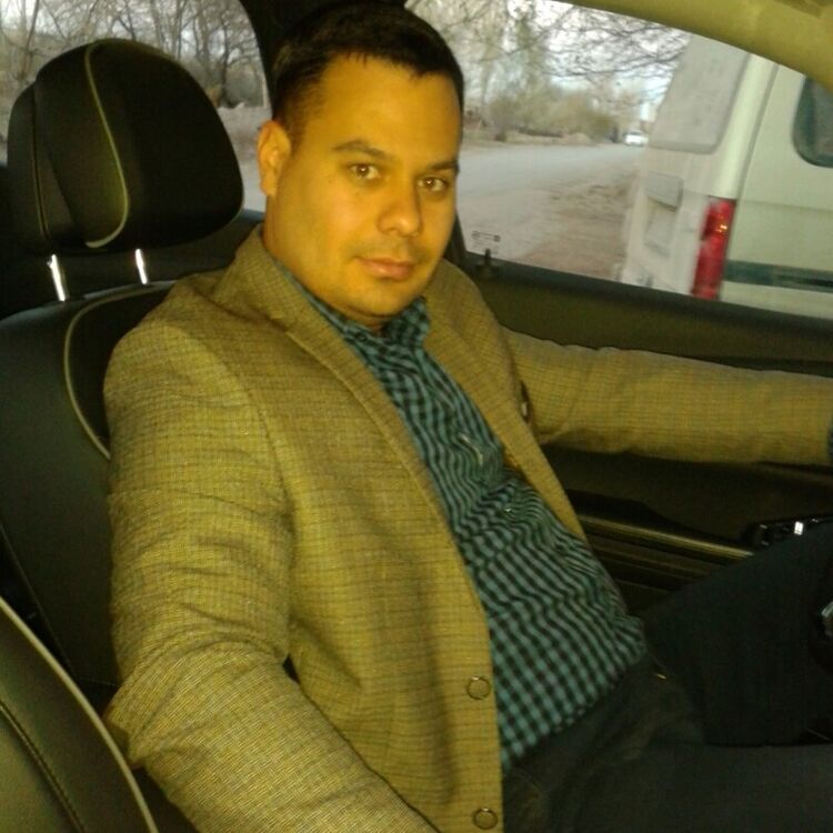  5024611  Bahrom, 37 ,    