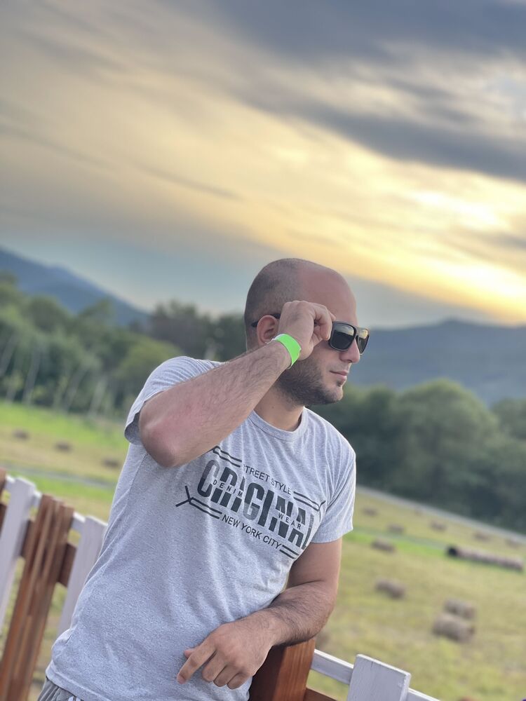  37512611  , 30 ,    