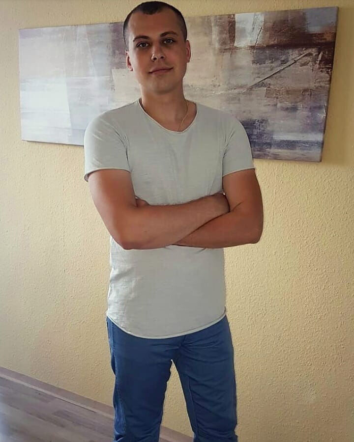  49966321  , 31 ,    