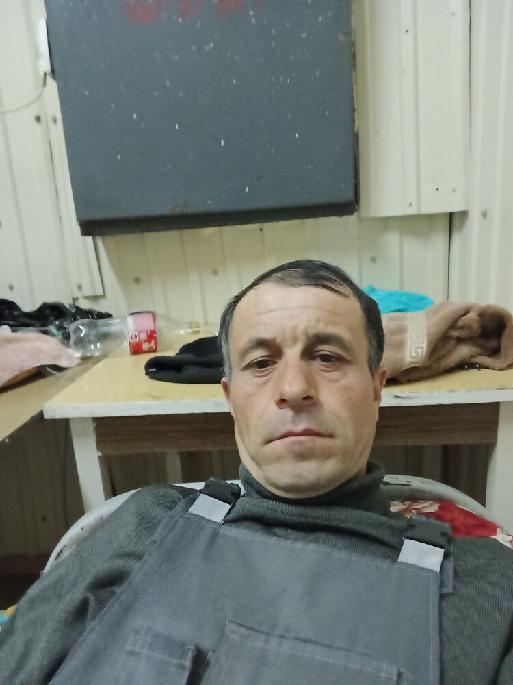  30857451  , 44 ,    
