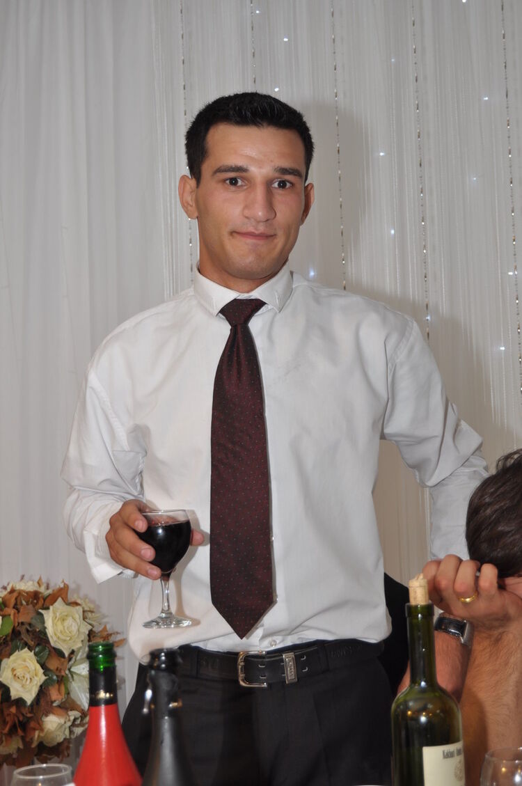  5412981  Irakli, 34 ,    