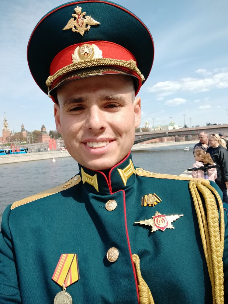  33583371  Anatoly, 29 ,    