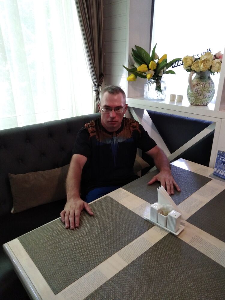  --,   Dima, 40 ,   ,   