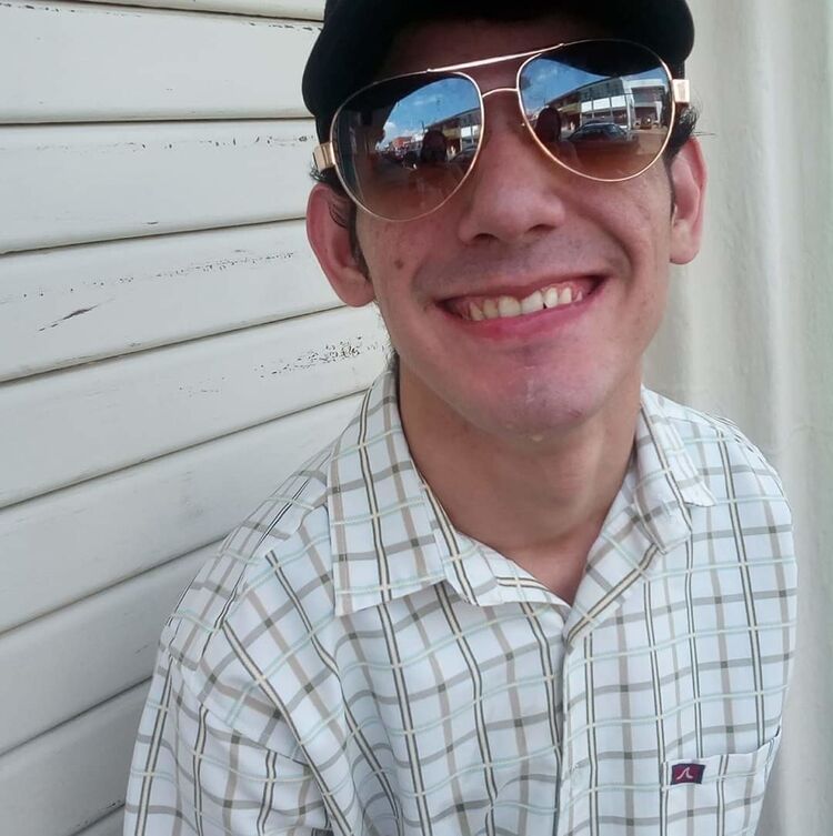  -,   Mario, 46 ,   ,   , c 
