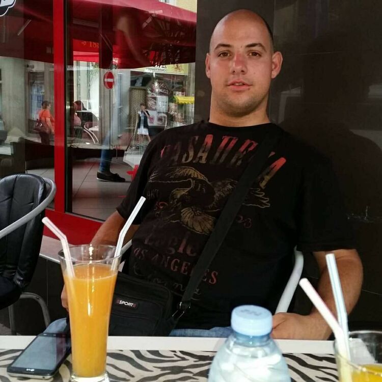  ,   Qnko, 33 ,   ,   