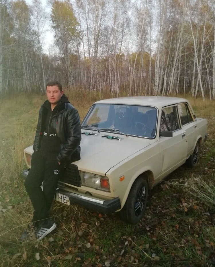  49077431  , 30 ,    
