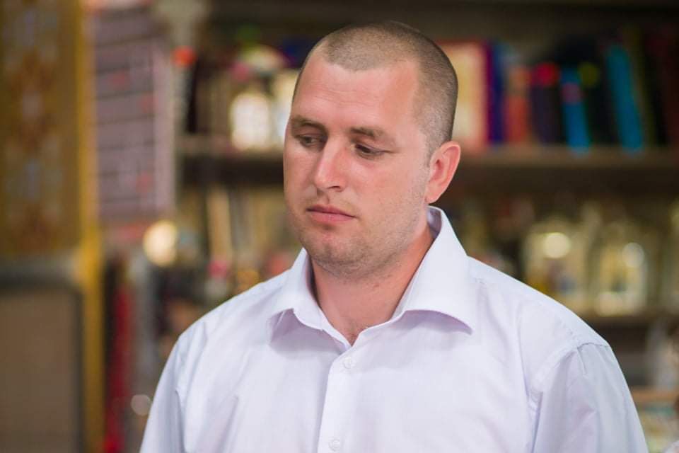  40445121  Leonid, 31 ,    