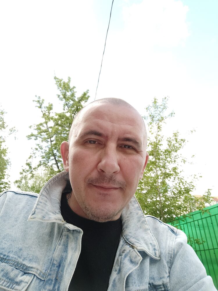  53743061  , 48 ,    