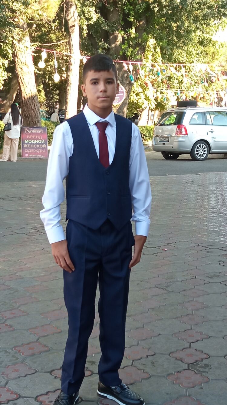  ,   Bahrom, 47 ,   ,   
