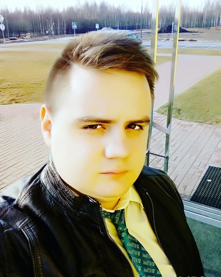  33307971  , 28 ,    
