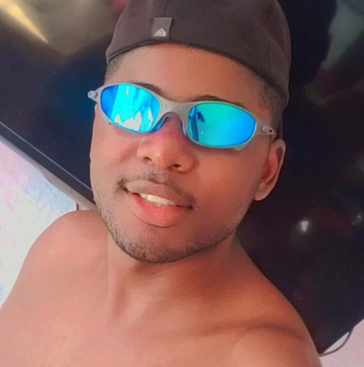  --,   Deivid, 25 ,   ,   