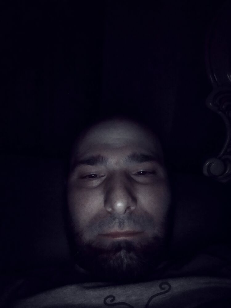  42304791  , 37 ,    