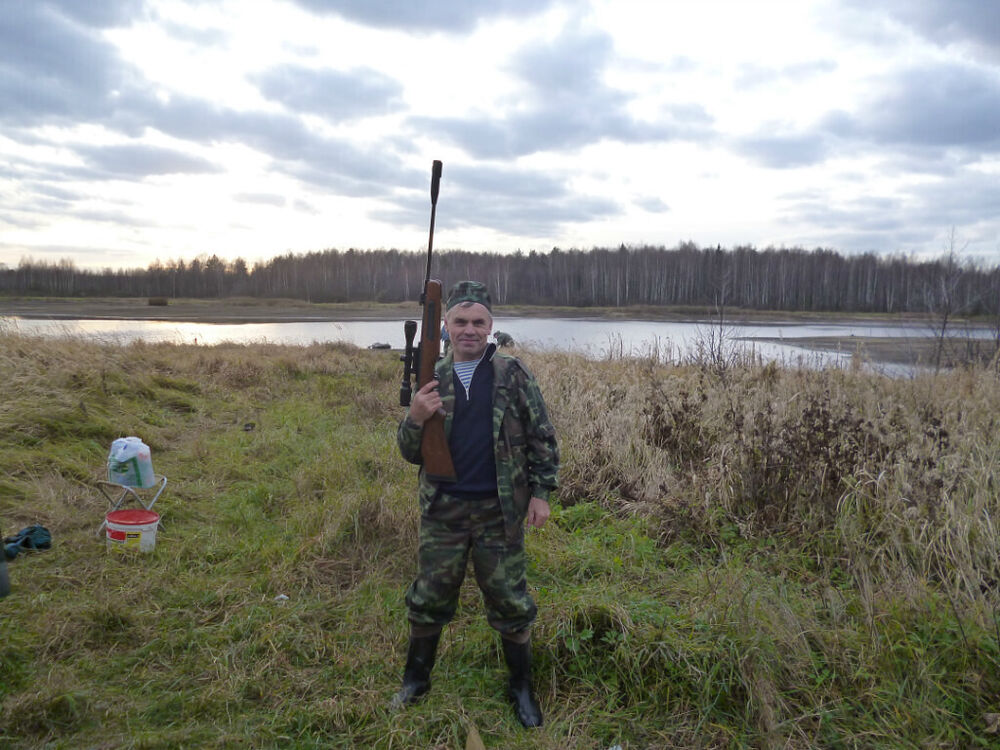  21248061  Nik, 65 ,    