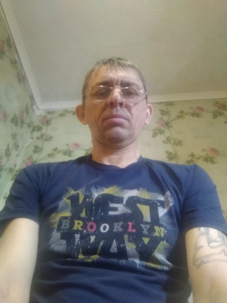  25590261  , 49 ,    -