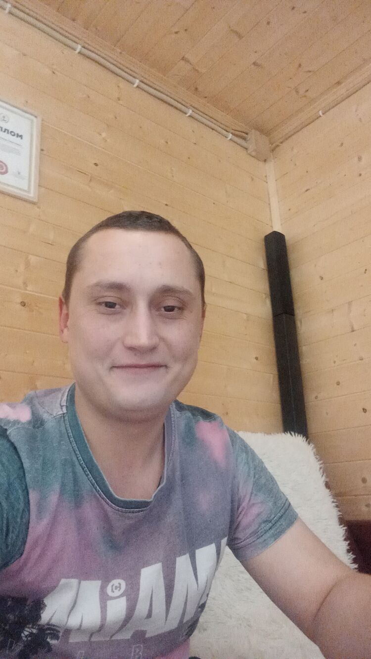  41320161  Leonid, 30 ,    