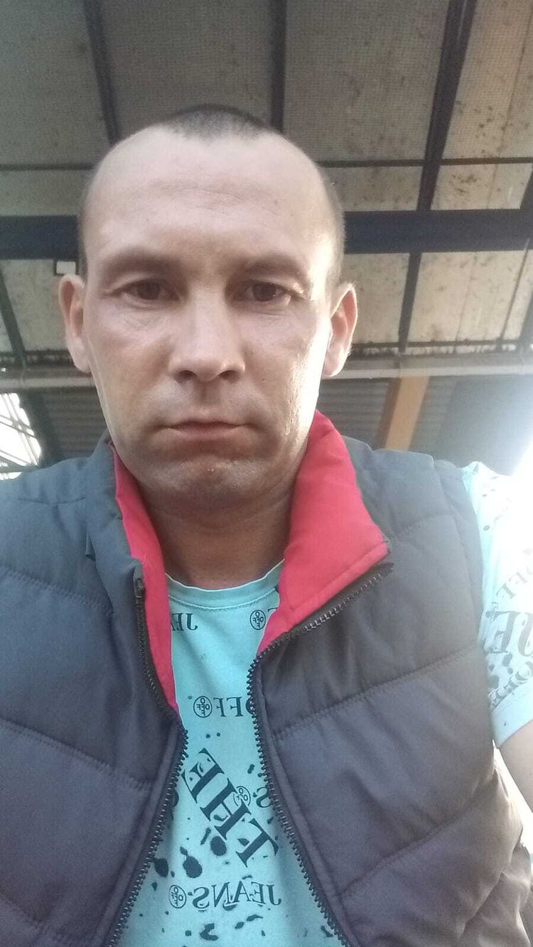  ,   Vasilii, 33 ,   ,   