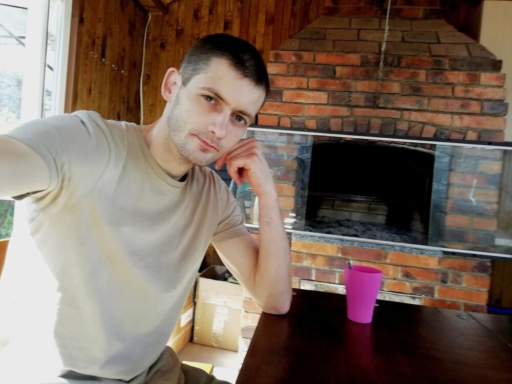  ,   Alex, 33 ,   ,   , c 