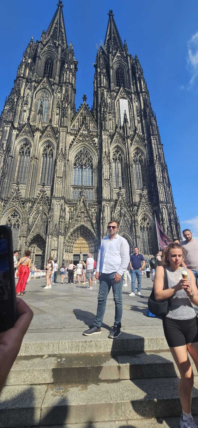  51362091  Emil, 43 ,    Hilversum