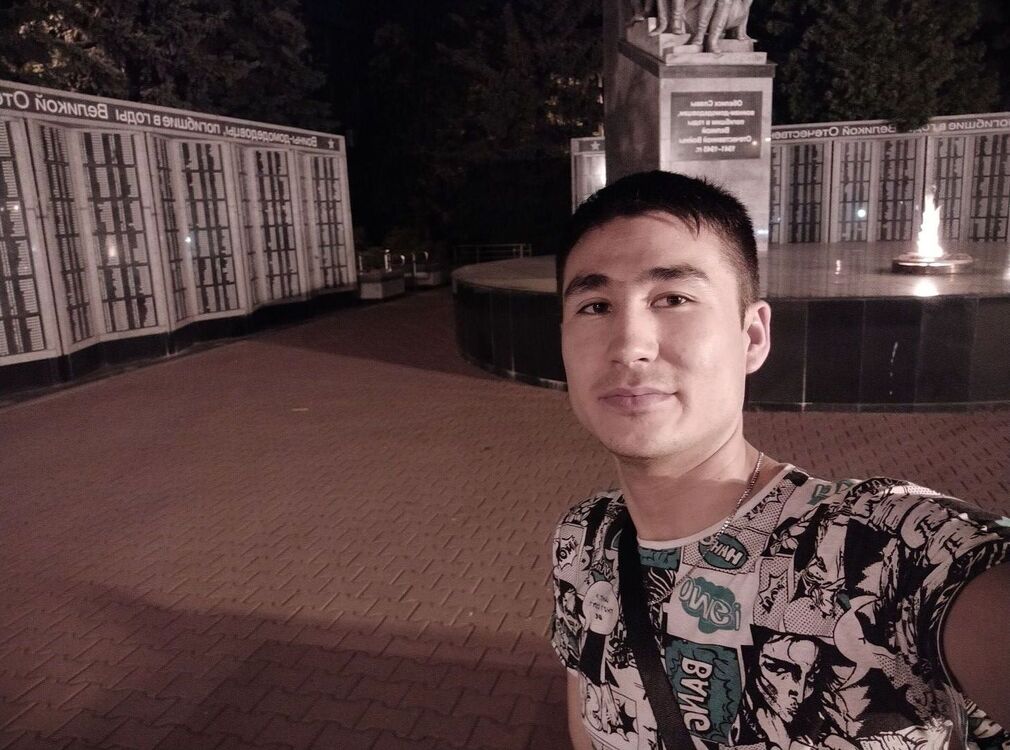  ,   Ruslan, 30 ,   ,   